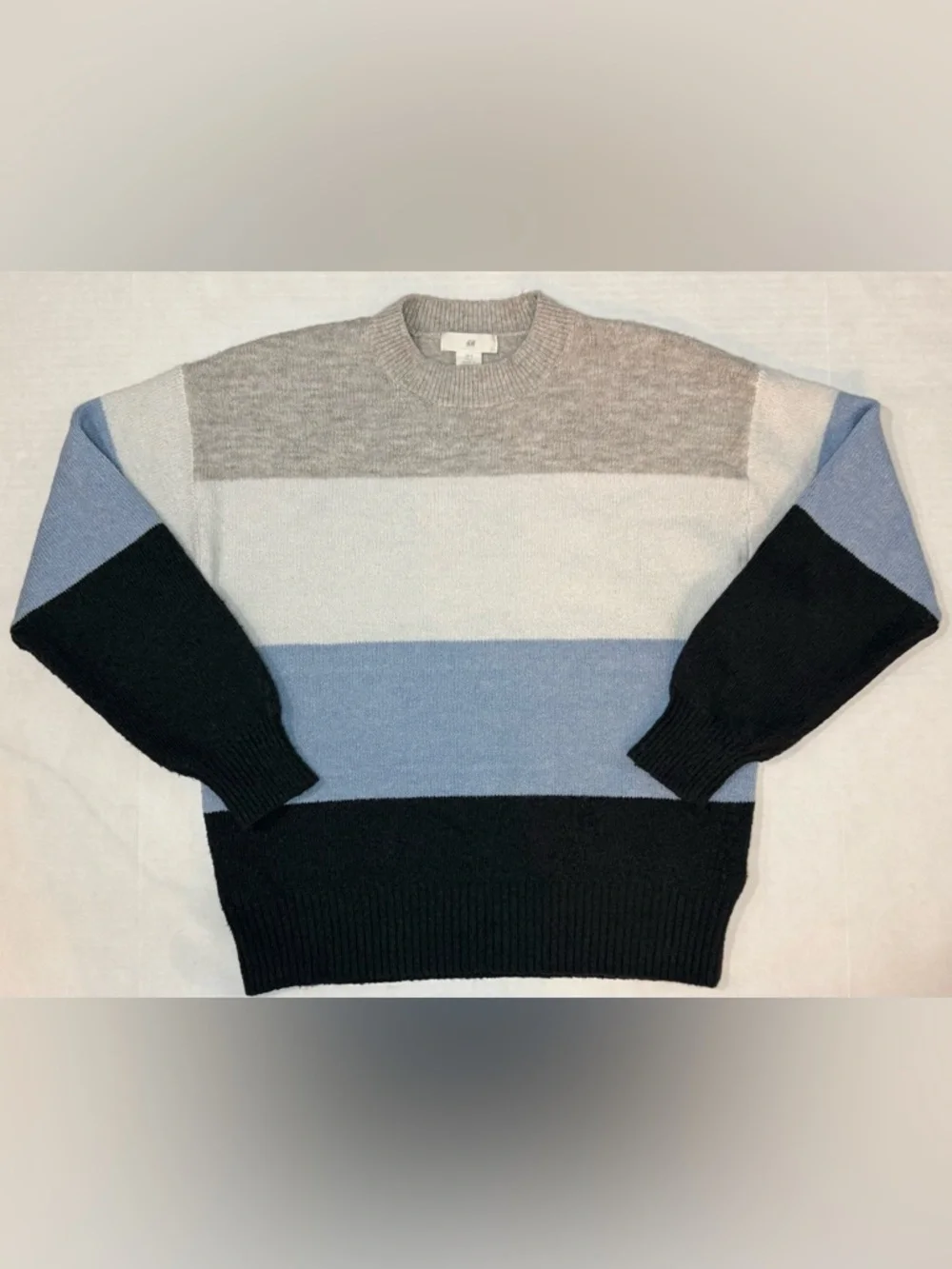 H&M Colorblock Knit Sweater Blue Gray White Black Crew Neck Pullover Size S - Picture 1 of 15